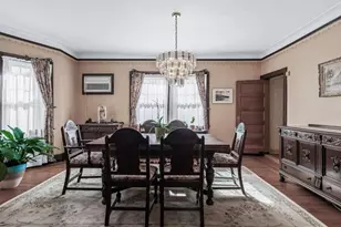 186-34 Henley Rd, Jamaica, NY 11432 - Photo 8