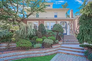 186-34 Henley Rd, Jamaica, NY 11432 - Photo 1