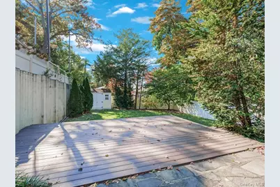 186-34 Henley Road, Jamaica, NY 11432 - Photo 20