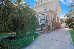 186-34 Henley Rd, Jamaica, NY 11432 - Photo 2