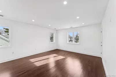 1064 Mora Place, Woodmere, NY 11598 - Photo 16