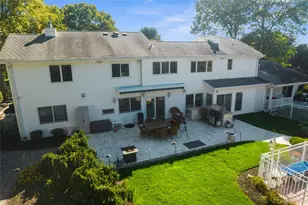 28 Annandale Rd, Commack, NY 11725 - Photo 26