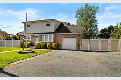 1796 Wells Drive, Bay Shore, NY 11706 - Photo 2