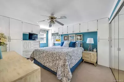 23 Longstreet Drive, Lake Grove, NY 11755 - Photo 20