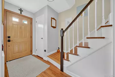 25 Avondale Road, Yonkers, NY 10710 - Photo 8