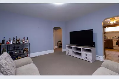 180 Scott Avenue, Yonkers, NY 10704 - Photo 18