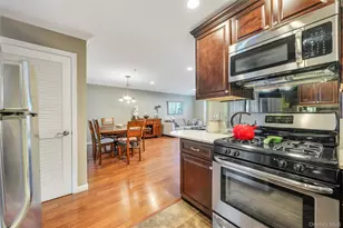 17 Hunter Dr, Central Islip, NY 11722 - Photo 10