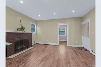10437 205th Place, Jamaica, NY 11412 - Photo 4
