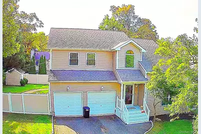96 Magnolia Drive, Rocky Point, NY 11778 - Photo 4