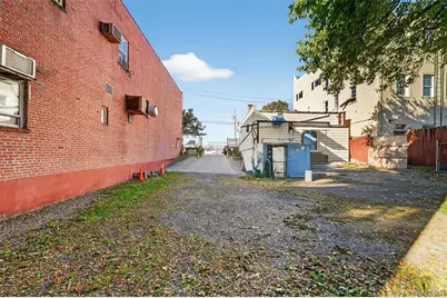 526 City Island Avenue, Bronx, NY 10464 - Photo 24