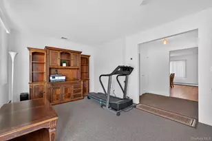 242 James St, Franklin Square, NY 11010 - Photo 14