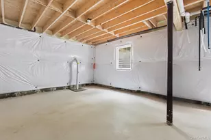 35 Evergreen Ave, Port Jefferson Station, NY 11776 - Photo 18