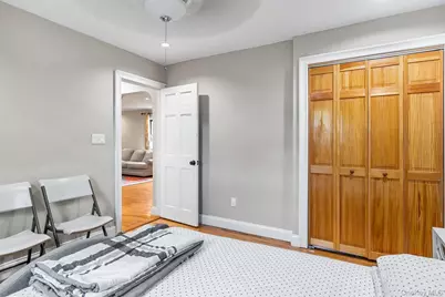 73-10 220th Street #Uppr, Oakland Gardens, NY 11364 - Photo 10