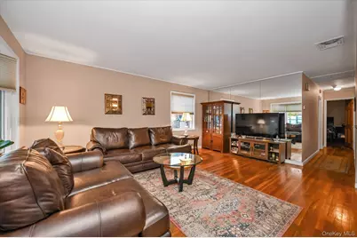 15428 27th Avenue, Flushing, NY 11354 - Photo 4