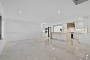 33 6th Ave, Massapequa Park, NY 11762 - Photo 4