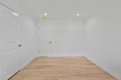 33 6th Avenue, Massapequa Park, NY 11762 - Photo 38