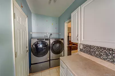 23 Wyandotte Street, Selden, NY 11784 - Photo 10