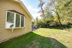 23 Wyandotte St, Selden, NY 11784 - Photo 16