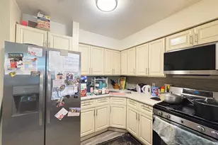 105-24 171st Pl, Jamaica, NY 11433 - Photo 1