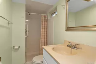 100 Nassau Ave, Malverne, NY 11565 - Photo 14