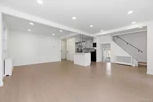 233 Roxbury Rd S, Garden City South, NY 11530 - Photo 4