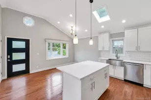 30 Harding Rd, Ronkonkoma, NY 11779 - Photo 6