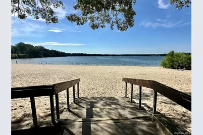 30 Harding Road, Ronkonkoma, NY 11779 - Photo 4