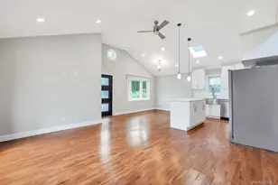 30 Harding Rd, Ronkonkoma, NY 11779 - Photo 16