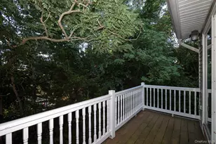 145 Horizon View Dr, Farmingville, NY 11738 - Photo 14