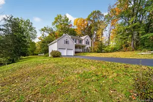 5 Northview Ln, Hopewell Junction, NY 12533 - Photo 2