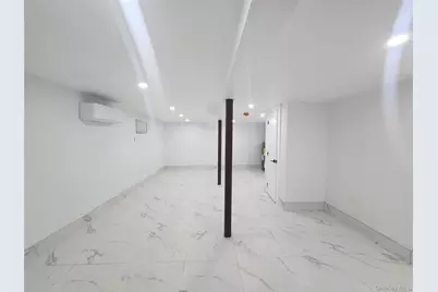 330 Taylor Avenue, Bronx, NY 10473 - Photo 24