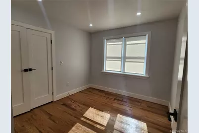 330 Taylor Avenue, Bronx, NY 10473 - Photo 8