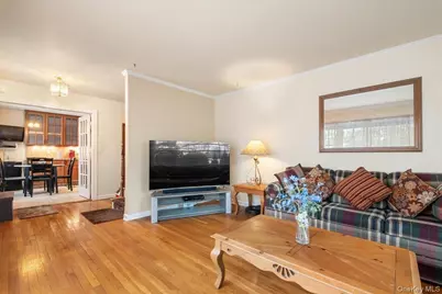 149 Hilburn Road, Scarsdale, NY 10583 - Photo 8