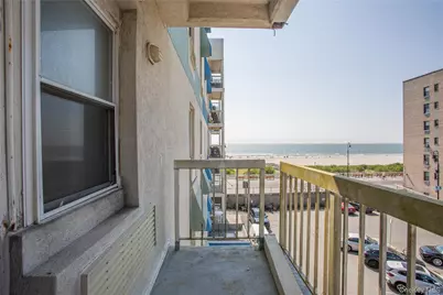 10 Franklin Boulevard #208, Long Beach, NY 11561 - Photo 10