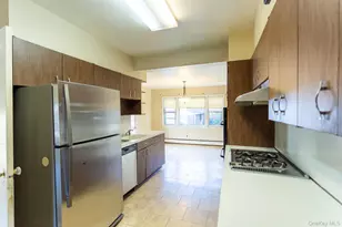 80-11 190th St, Jamaica, NY 11423 - Photo 6