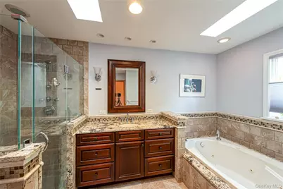 45 Kristin Lane, Hauppauge, NY 11788 - Photo 12