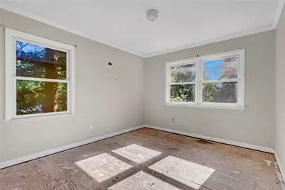 34 Woodberry Road, Patchogue, NY 11772 - Photo 18