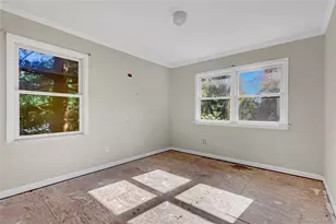 34 Woodberry Rd, Patchogue, NY 11772 - Photo 18