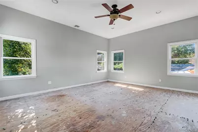 34 Woodberry Road, Patchogue, NY 11772 - Photo 20