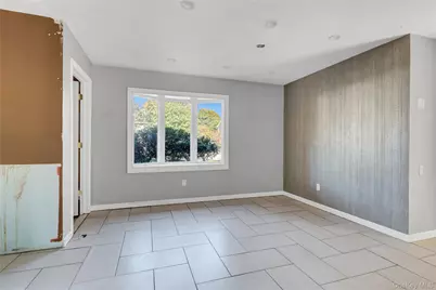 34 Woodberry Road, Patchogue, NY 11772 - Photo 10