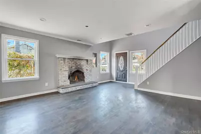 34 Woodberry Road, Patchogue, NY 11772 - Photo 6