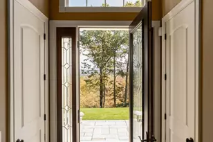 46 Idlewild Rd, Marlboro, NY 12542 - Photo 2