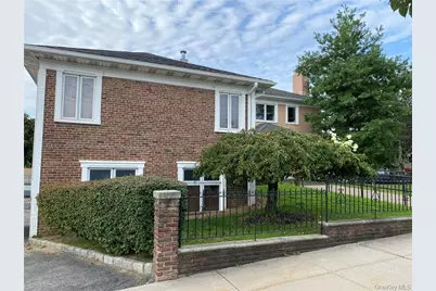 1554 Astor Avenue, Bronx, NY 10469 - Photo 4