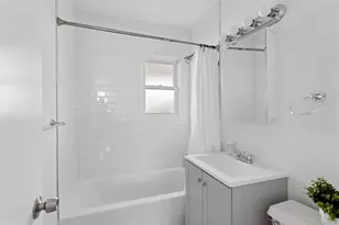 213 E Market St, Long Beach, NY 11561 - Photo 16