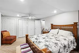 9 Riviera Pkwy, Lindenhurst, NY 11757 - Photo 10