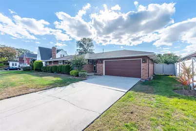 2860 Lenox Road, Oceanside, NY 11572 - Photo 2