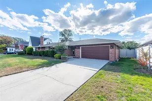 2860 Lenox Rd, Oceanside, NY 11572 - Photo 2