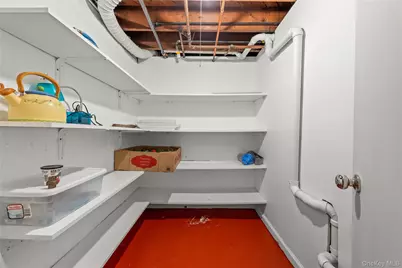 2860 Lenox Road, Oceanside, NY 11572 - Photo 32