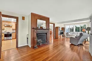 10 Edna St, White Plains, NY 10606 - Photo 2