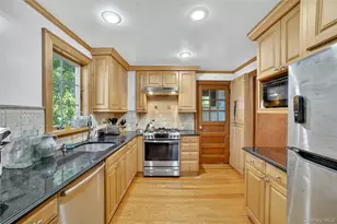 10 Edna St, White Plains, NY 10606 - Photo 14